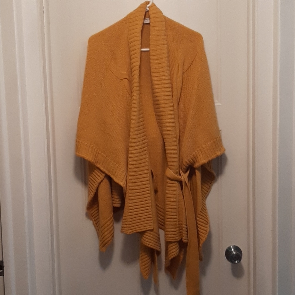 Poncho shrug